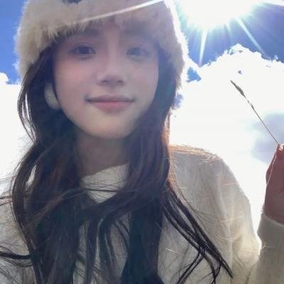 粉色飞碟 海报