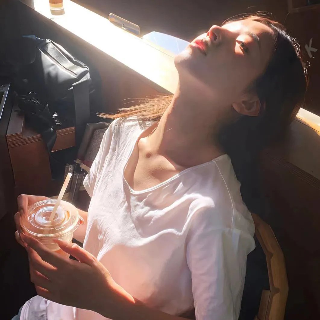 欢乐时光谋杀案 海报